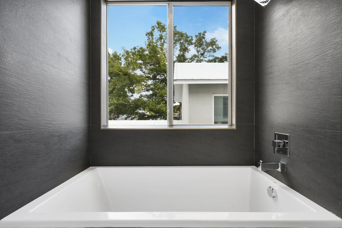 15-bathroom_45_35796050_2106912956250874_866130122887921664_o