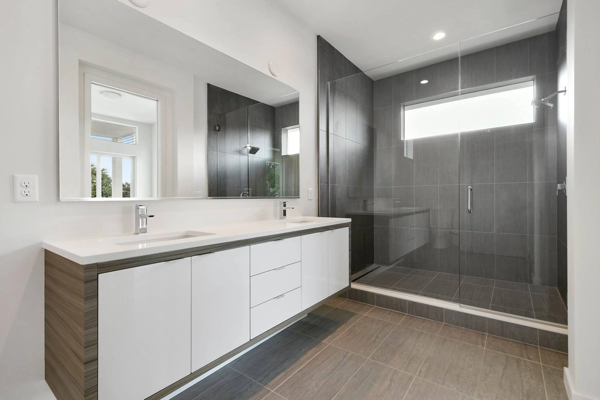 16-bathroom_43_35545746_2106911706250999_3334692117048983552_o