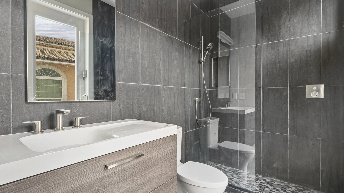 05-bathroom_45_MTBH-Belleair-20