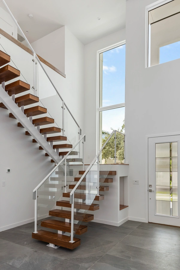 27-staircase_42_MTBH_-_4305_W_San_Pedro_St_-__4_