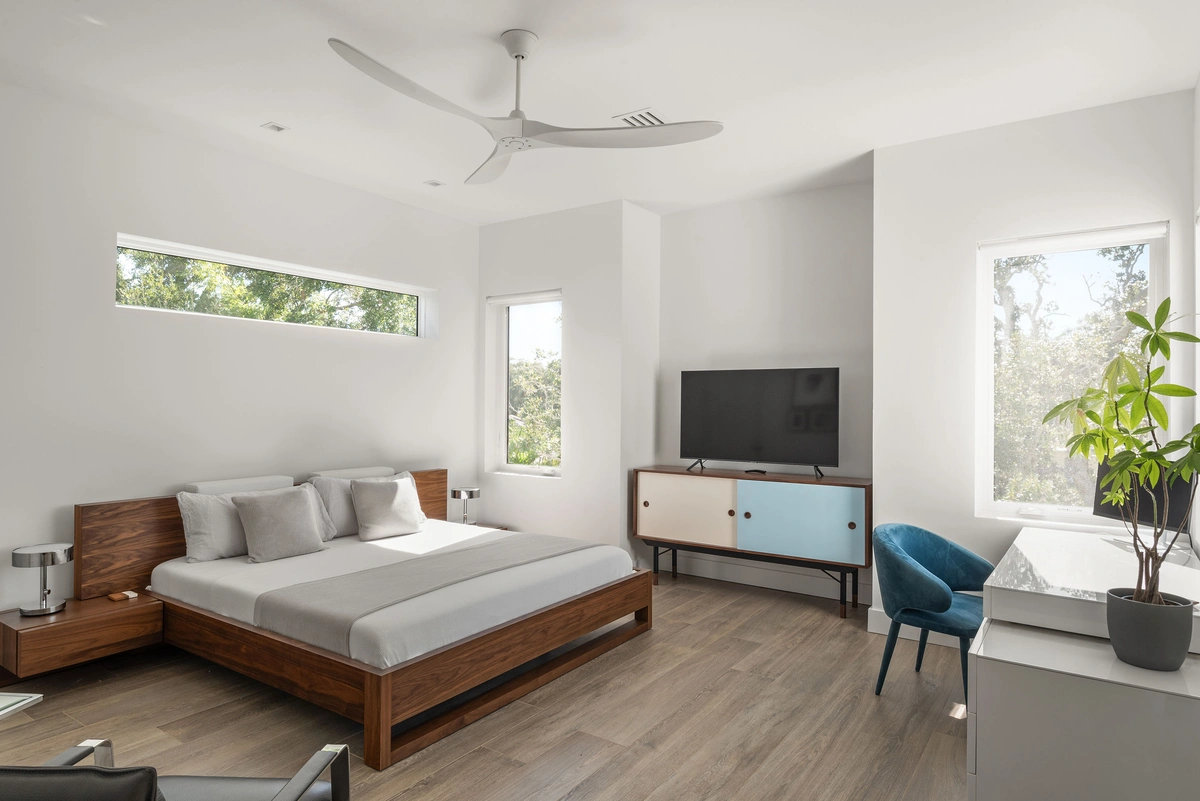 18-primarybedroom_42_1101_Monterey_Blvd_NE__25_