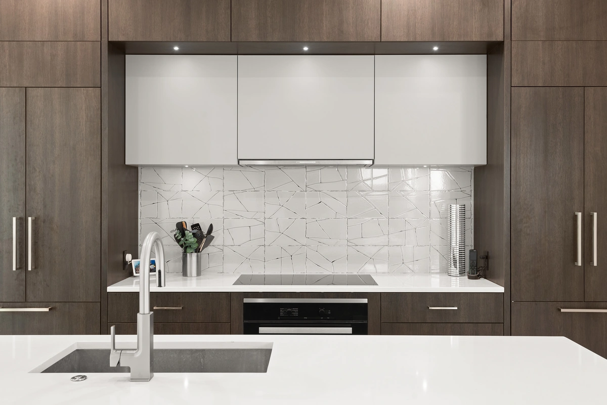 16-kitchen_44_MTBH_736_18th_Ave_NE___16_