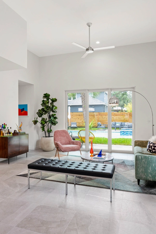 05-livingroom_40_MTBH_631_12th_Ave_S_new__6_