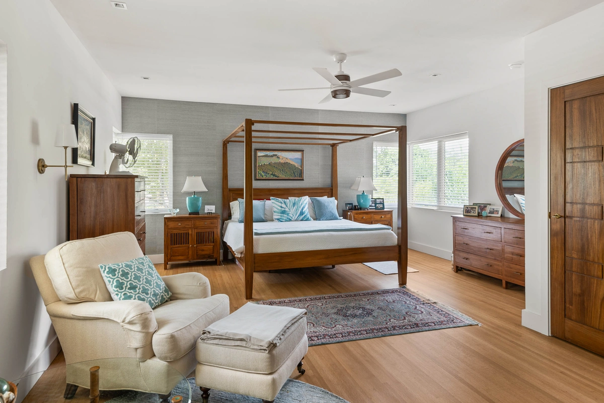 16-primarybedroom_42_1145_15th_Ave_N__25_