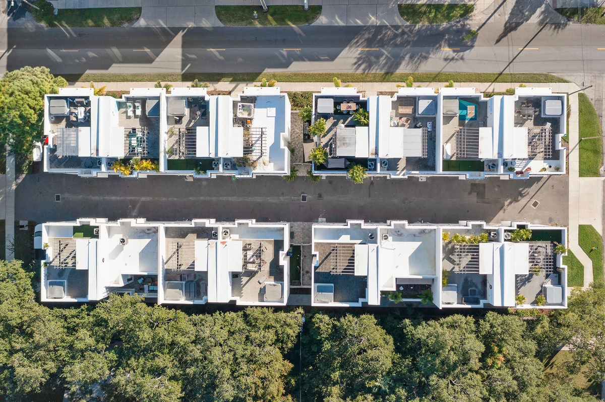 05-rooftop_49_MTBH_3100_W_Paul_Ave__4_