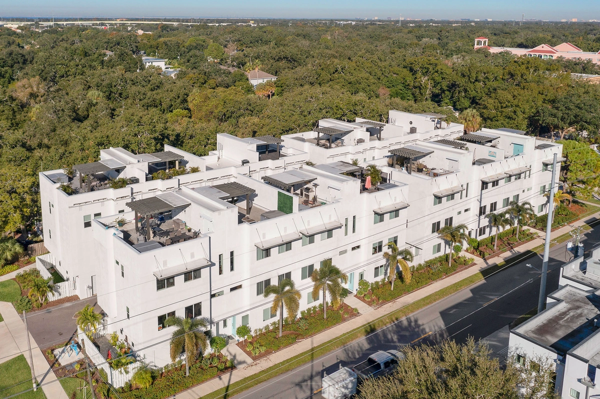 09-rooftop_48_MTBH_3100_W_Paul_Ave__3_