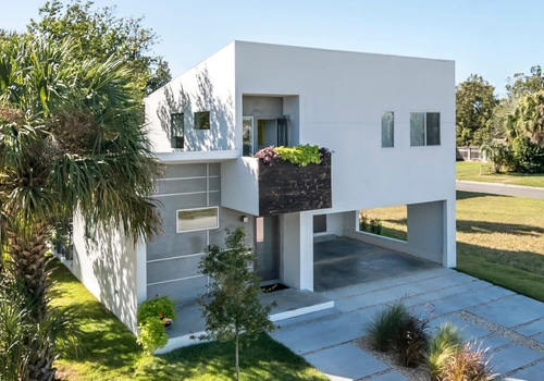 Elevated Urban Craftsmanship - 1328 W Fig St, Tampa, FL