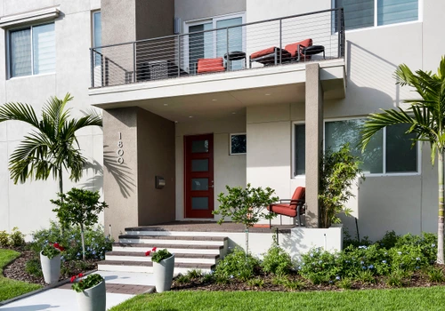 Contemporary Waterfront-View Home on Crescent Lake